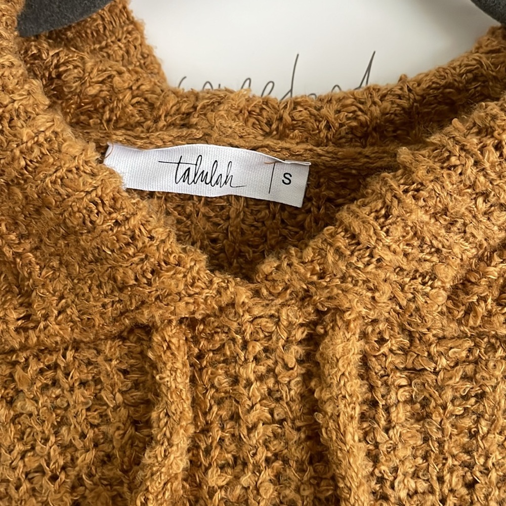 Shop Talulah | New Cropped Hoodie - Picture 2 of 2